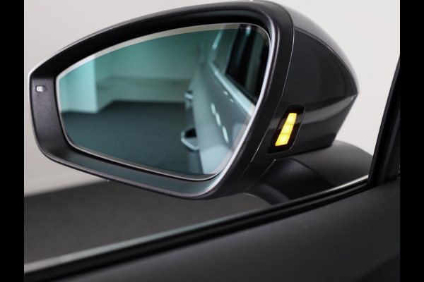 Škoda Enyaq 60 Selection 204 pk | Business upgrade pakket - CLEVER