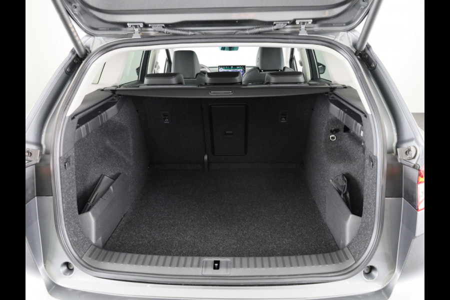 Škoda Enyaq 60 Selection 204 pk | Business upgrade pakket - CLEVER