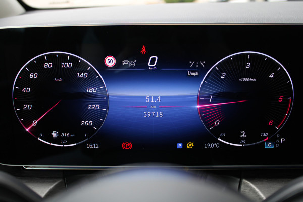 Mercedes-Benz V-Klasse 300d / XXL / DC / 2x Electrische Schuifdeur / 360 Camera / Vol Opties / NIEUWSTAAT
