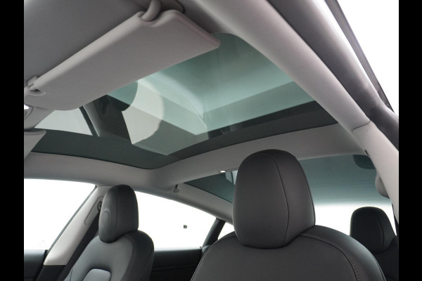 Tesla Model 3 Standard RWD Plus 60 kWh LFP Accu | 1e eigenaar | Origineel Nederlandse auto met NAP | Rijklaar geleverd met fabrieksgarantie!