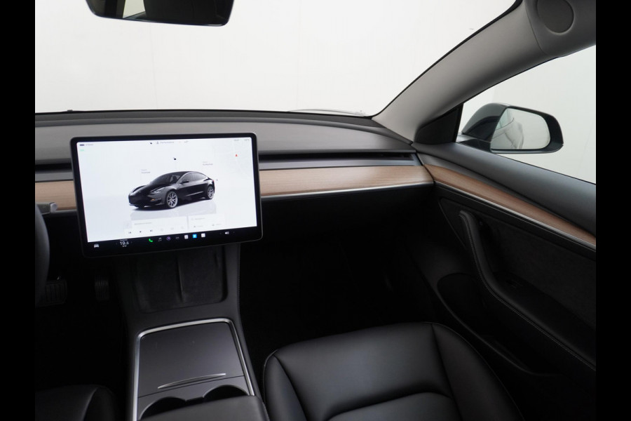 Tesla Model 3 Standard RWD Plus 60 kWh LFP Accu | 1e eigenaar | Origineel Nederlandse auto met NAP | Rijklaar geleverd met fabrieksgarantie!