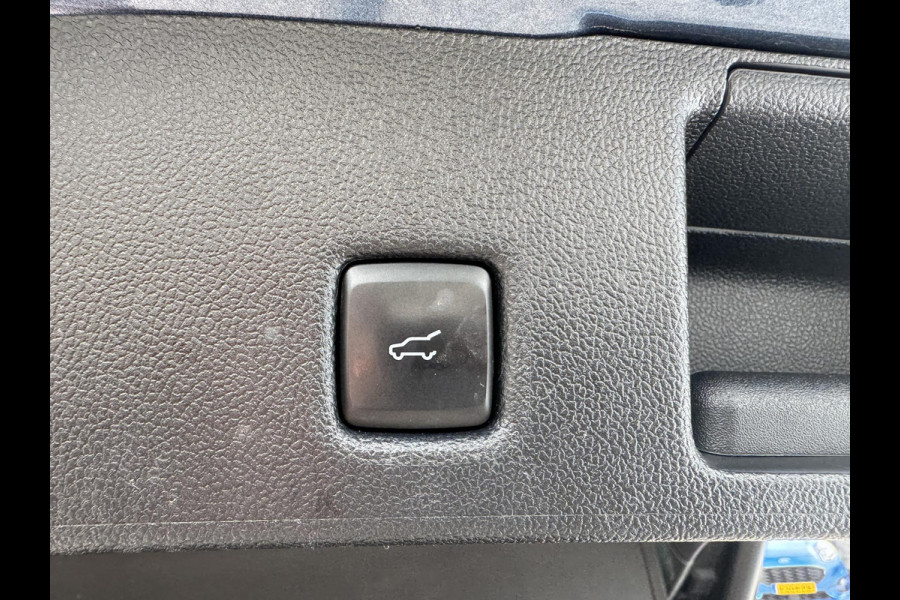 Ford Kuga 2.5 PHEV ST-Line X 225pk | Driver Assistance Pack | 19 inch Lichtmetaal | 1.500kg Trekgewicht