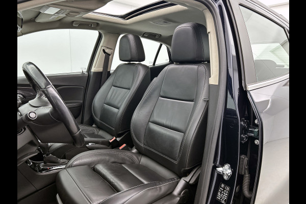 Opel Mokka X 1.4 Turbo Innovation | 140 PK | PANO! | CARPLAY | Leder | AchterCAM | Lane ASS | Stoel en StuurverW | Goed onderH |