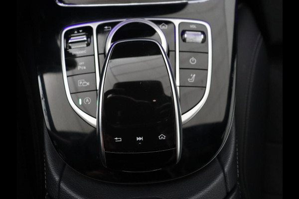 Mercedes-Benz E-Klasse 220d Business Solution AMG | Stoelverwarming | Trekhaak | Camera | Carplay | Widescreen | Half leder | Navigatie | Full LED