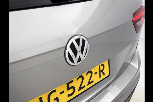 Volkswagen Tiguan 1.4 TSI ACT Comfortline | 150PK | PANORAMISCH DAK | 1e eigenaar | NL-Auto | Massage | StoelverW | Lane ass | ETC