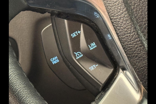 Ford Transit Connect 100 pk L2 Trend Navi Airco Trekhaak Cruise Control PDC Achter Camera 3-zits