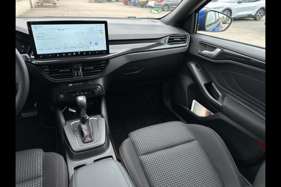Ford Focus 155PK EBH ST Line X AUTOMAAT! TREKHAAK! WINTERPACK! 18INCH!