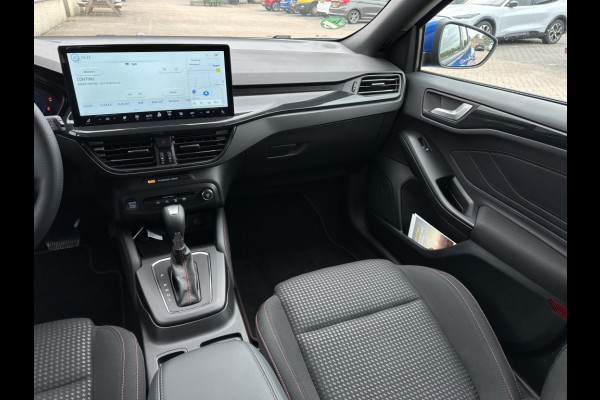 Ford Focus 155PK EBH ST Line X AUTOMAAT! TREKHAAK! WINTERPACK! 18INCH!
