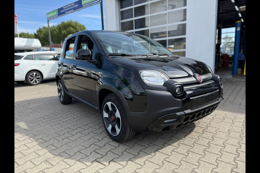 Fiat Panda 1.0 Hybrid CITY CROSS (BOVAG/RIJKLAARPRIJS)