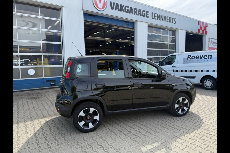 Fiat Panda 1.0 Hybrid CITY CROSS (BOVAG/RIJKLAARPRIJS)