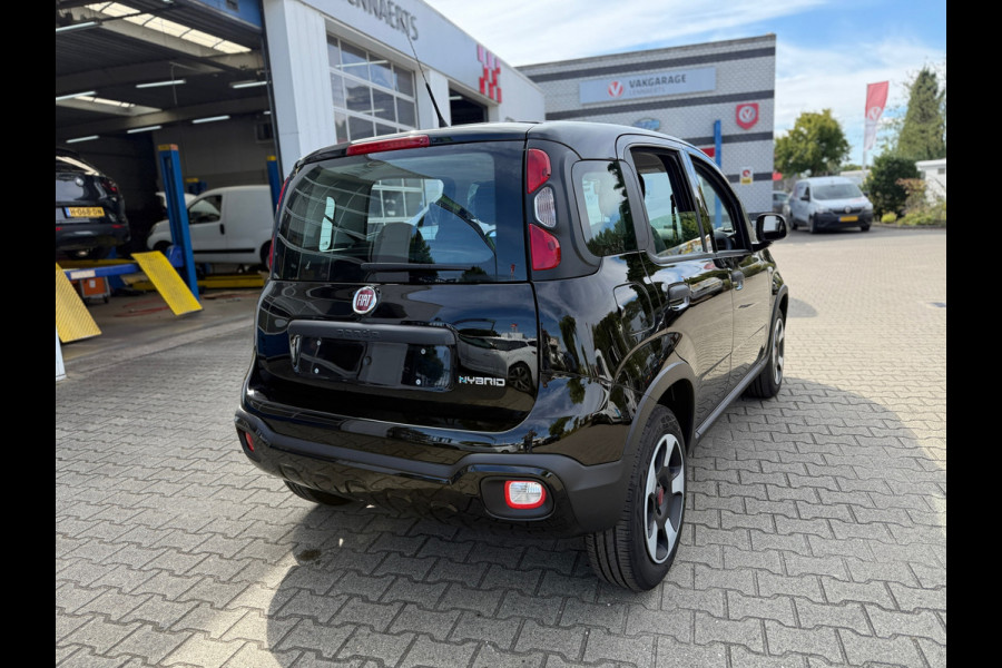 Fiat Panda 1.0 Hybrid CITY CROSS (BOVAG/RIJKLAARPRIJS)