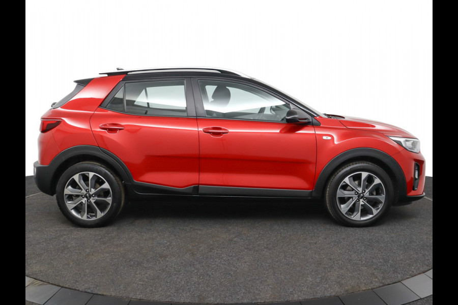 Kia Stonic 1.0 T-GDi DynamicLine - Airco - Cruise Control - Lichtmetalen Velgen - Navigatie - Fabrieksgarantie Tot 2026