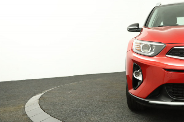 Kia Stonic 1.0 T-GDi DynamicLine - Airco - Cruise Control - Lichtmetalen Velgen - Navigatie - Fabrieksgarantie Tot 2026