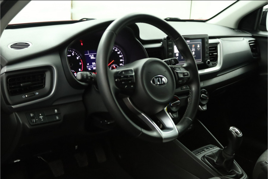 Kia Stonic 1.0 T-GDi DynamicLine - Airco - Cruise Control - Lichtmetalen Velgen - Navigatie - Fabrieksgarantie Tot 2026