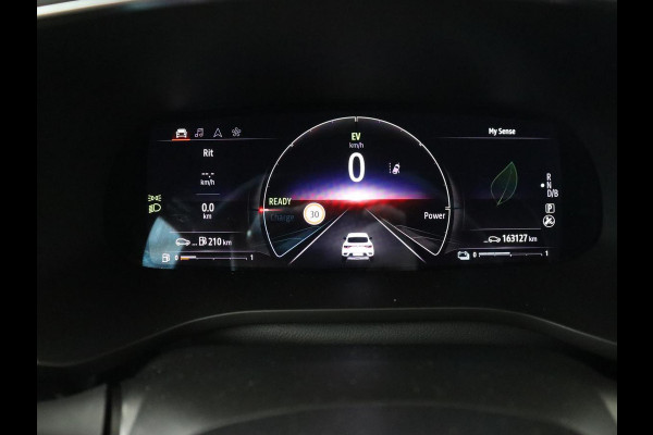Renault Arkana 1.6 Hybrid 145 E-Tech Engineered | Leder/Alcanatara | Trekhaak | Stoel & stuurverwarming | Adaptive cruise | Carplay | Navigatie | Park Assist