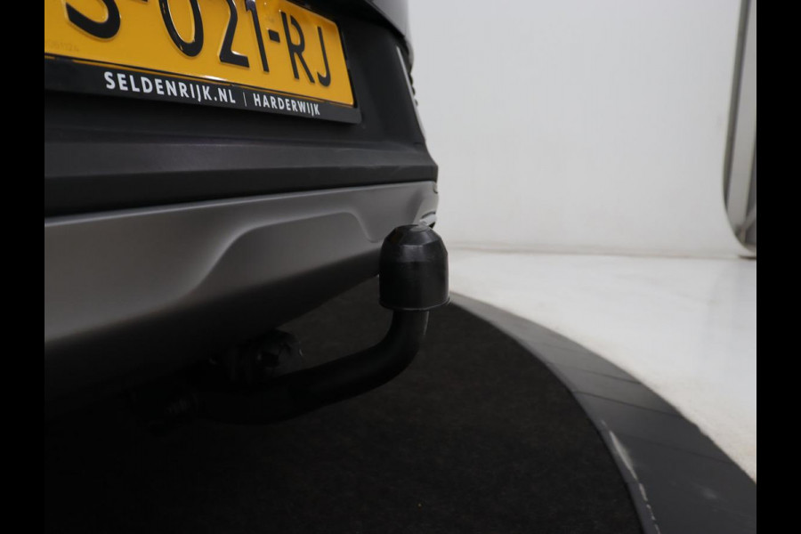 Renault Arkana 1.6 Hybrid 145 E-Tech Engineered | Leder/Alcanatara | Trekhaak | Stoel & stuurverwarming | Adaptive cruise | Carplay | Navigatie | Park Assist
