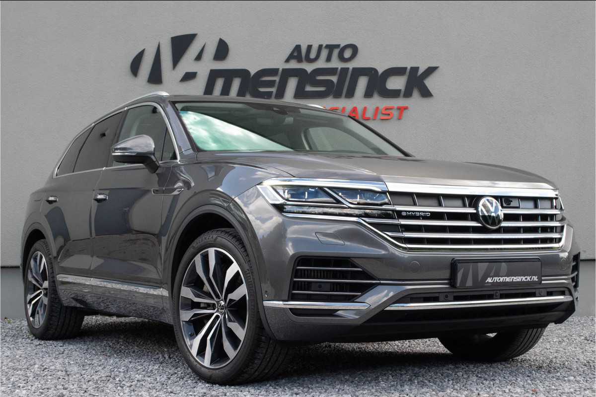 Volkswagen Touareg 3.0 TSI eHybrid 4MOTION / Luchtvering/ Standkachel/ Massagefunctie/ Panoramadak/ Trekhaak/ 280kW (381PK) Volkswagen Touareg 3.0 TSI eHybrid 4MOTION / Luchtvering/ Standkachel/ Massagefunctie/ Panoramadak/ Trekhaak/ 280kW (381PK)