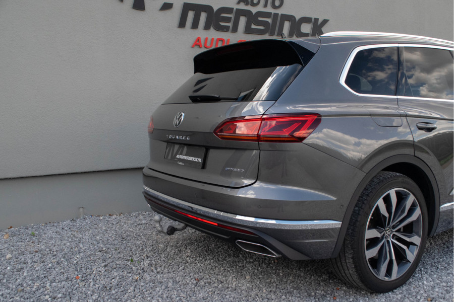 Volkswagen Touareg 3.0 TSI eHybrid 4MOTION / Luchtvering/ Standkachel/ Massagefunctie/ Panoramadak/ Trekhaak/ 280kW (381PK)