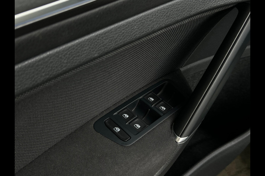 Volkswagen Golf 1.4 TSI PHEV GTE 7.5 STOELVERW | WINTERSET OP ORIGINELE VELGEN | PDC VOOR & ACHTER | APK T/M 27