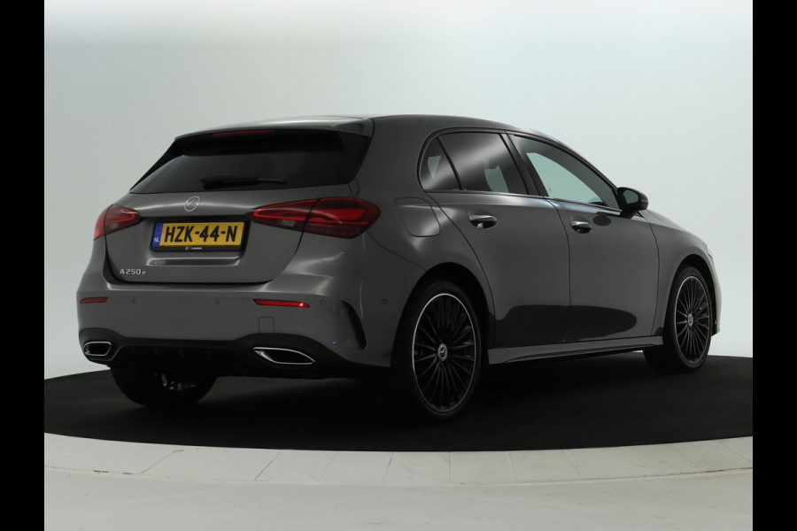 Mercedes-Benz A-Klasse 250 e AMG Line AMG Line Advanced Plus | Night Pakket | 19 Inch AMG velgen | Stoel en Stuurverwarming. Inclusief 24 maanden MB Certified garantie voor Europa. Mercedes-Benz A-Klasse 250 e AMG Line AMG Line Advanced Plus | Night Pakket | 19 Inch AMG velgen | Stoel en Stuurverwarming. Inclusief 24 maanden MB Certified garantie voor Europa.
