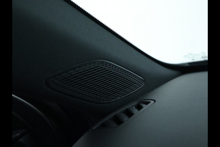 Mercedes-Benz A-Klasse 250 e AMG Line AMG Line Advanced Plus | Night Pakket | 19 Inch AMG velgen | Stoel en Stuurverwarming. Inclusief 24 maanden MB Certified garantie voor Europa. Mercedes-Benz A-Klasse 250 e AMG Line AMG Line Advanced Plus | Night Pakket | 19 Inch AMG velgen | Stoel en Stuurverwarming. Inclusief 24 maanden MB Certified garantie voor Europa.