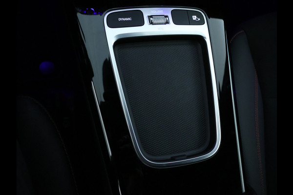 Mercedes-Benz A-Klasse 250 e AMG Line AMG Line Advanced Plus | Night Pakket | 19 Inch AMG velgen | Stoel en Stuurverwarming. Inclusief 24 maanden MB Certified garantie voor Europa. Mercedes-Benz A-Klasse 250 e AMG Line AMG Line Advanced Plus | Night Pakket | 19 Inch AMG velgen | Stoel en Stuurverwarming. Inclusief 24 maanden MB Certified garantie voor Europa.