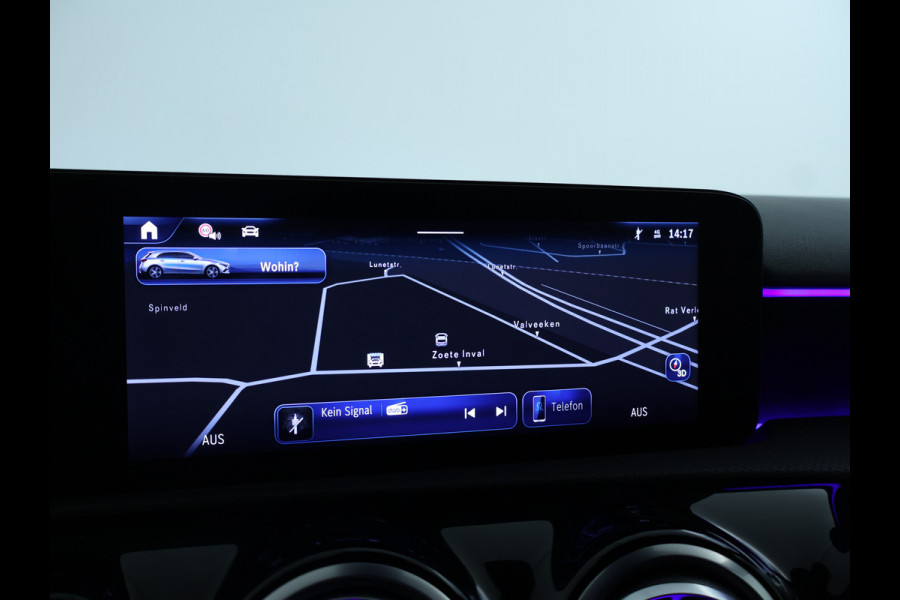 Mercedes-Benz A-Klasse 250 e AMG Line AMG Line Advanced Plus | Night Pakket | 19 Inch AMG velgen | Stoel en Stuurverwarming. Inclusief 24 maanden MB Certified garantie voor Europa. Mercedes-Benz A-Klasse 250 e AMG Line AMG Line Advanced Plus | Night Pakket | 19 Inch AMG velgen | Stoel en Stuurverwarming. Inclusief 24 maanden MB Certified garantie voor Europa.