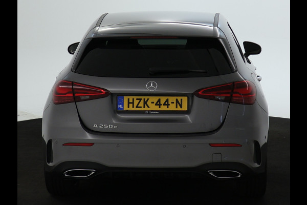 Mercedes-Benz A-Klasse 250 e AMG Line AMG Line Advanced Plus | Night Pakket | 19 Inch AMG velgen | Stoel en Stuurverwarming. Inclusief 24 maanden MB Certified garantie voor Europa. Mercedes-Benz A-Klasse 250 e AMG Line AMG Line Advanced Plus | Night Pakket | 19 Inch AMG velgen | Stoel en Stuurverwarming. Inclusief 24 maanden MB Certified garantie voor Europa.