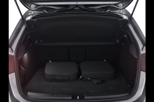 Mercedes-Benz A-Klasse 250 e AMG Line AMG Line Advanced Plus | Night Pakket | 19 Inch AMG velgen | Stoel en Stuurverwarming. Inclusief 24 maanden MB Certified garantie voor Europa. Mercedes-Benz A-Klasse 250 e AMG Line AMG Line Advanced Plus | Night Pakket | 19 Inch AMG velgen | Stoel en Stuurverwarming. Inclusief 24 maanden MB Certified garantie voor Europa.