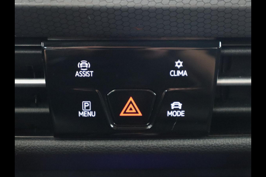 Volkswagen Golf 2.0 TSI GTI Clubsport | 300pk | Stoel & stuurverwarming | Carplay | Sfeerverlichting | LED Plus | Sportstoelen | Parkeerhulp | Digital Cockpit | Climate control Volkswagen Golf 2.0 TSI GTI Clubsport | 300pk | Stoel & stuurverwarming | Carplay | Sfeerverlichting | LED Plus | Sportstoelen | Parkeerhulp | Digital Cockpit | Climate control