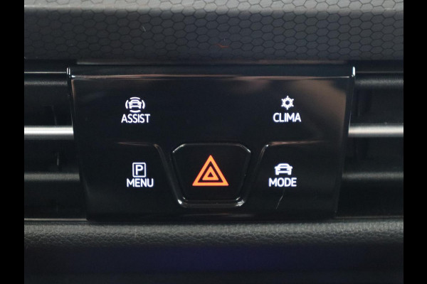 Volkswagen Golf 2.0 TSI GTI Clubsport | 300pk | Stoel & stuurverwarming | Carplay | Sfeerverlichting | LED Plus | Sportstoelen | Parkeerhulp | Digital Cockpit | Climate control Volkswagen Golf 2.0 TSI GTI Clubsport | 300pk | Stoel & stuurverwarming | Carplay | Sfeerverlichting | LED Plus | Sportstoelen | Parkeerhulp | Digital Cockpit | Climate control