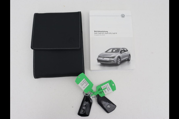 Volkswagen Golf 2.0 TSI GTI Clubsport | 300pk | Stoel & stuurverwarming | Carplay | Sfeerverlichting | LED Plus | Sportstoelen | Parkeerhulp | Digital Cockpit | Climate control Volkswagen Golf 2.0 TSI GTI Clubsport | 300pk | Stoel & stuurverwarming | Carplay | Sfeerverlichting | LED Plus | Sportstoelen | Parkeerhulp | Digital Cockpit | Climate control