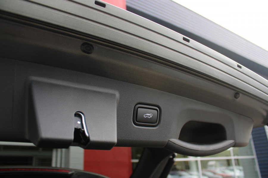 Hyundai Tucson 1.6 T-GDI PHEV 252PK 20TH ANNIVERSARY+ SKY *NIEUW* | PANORAMISCH SCHUIF/KANTELDAK | STUUR / STOELVERWARMING | FULL LED KOPLAMPEN | |HALF ALCANTARA / LEDER 20TH ANNIVERSARY DESIGN MET GROENE STIKSELS | NAVIGATIE | ADAPTIVE CRUISE CONTROL | DRAADLOOS APPLE CARPLAY / ANDROID AUTO | DRAADLOOS TELEFOONLADER | ELEKTRISCH BEDIENBARE ACHTERKLEP | DODEHOEK DETECTIE | 3 FASE CLIMATE CONTROL | KRELL PREMIUM AUDIO | 19"INCH 20TH ANNIVERSARY VELGEN | ZONWERING IN ACHTER PORTIEREN | PINE GREEN MATTE METALLIC LAK | DEURLIJSTEN MET LUXE AFWERKING | DAKRAILS ZWART |
