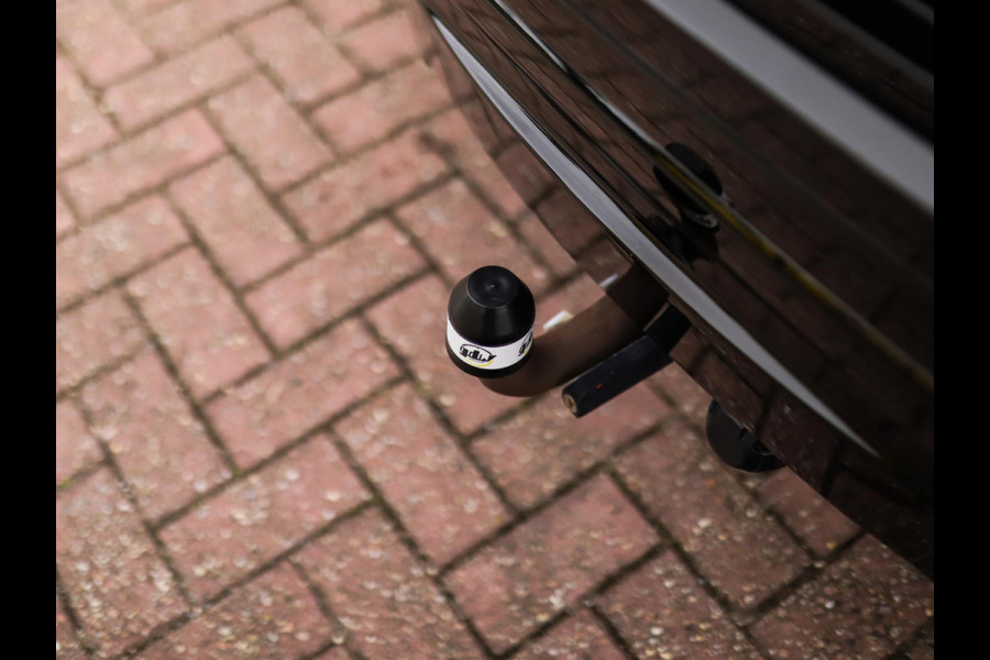 Land Rover Range Rover Evoque 2.0 P250 AWD R-Dynamic SE | Stoel/Stuurverw. | 360° Camera | Pano