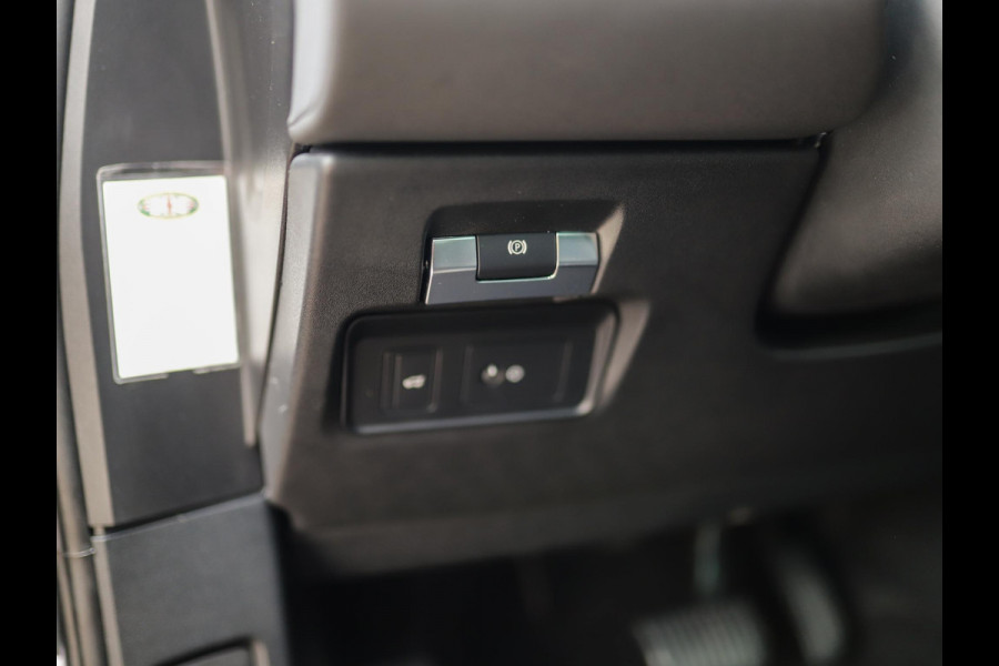 Land Rover Range Rover Evoque 2.0 P250 AWD R-Dynamic SE | Stoel/Stuurverw. | 360° Camera | Pano