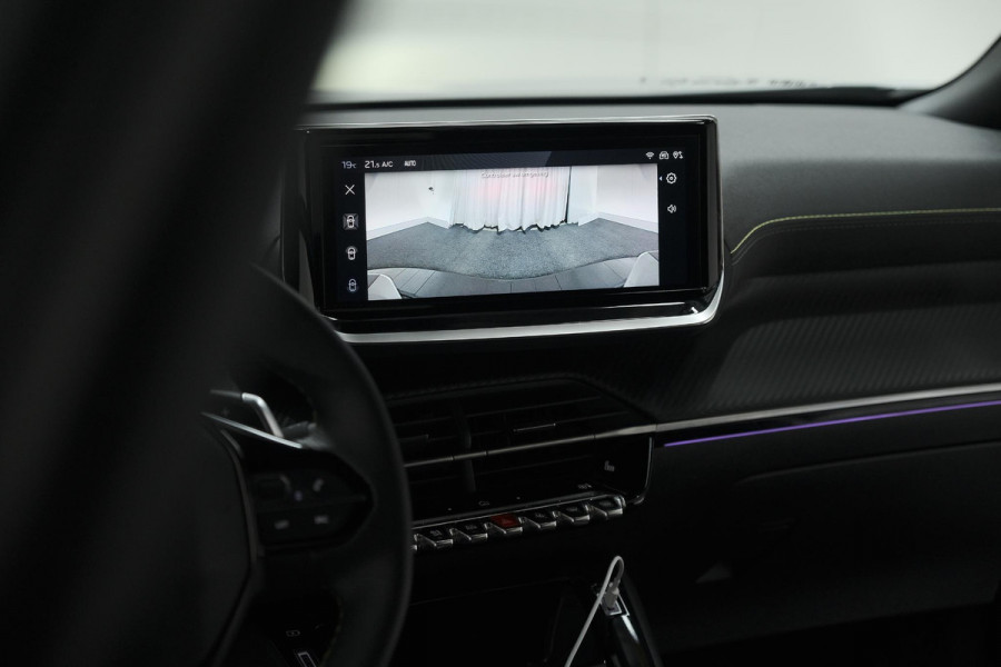 Peugeot 2008 PureTech 130 EAT8 GT | 360 Camera | Stoelmassage | Adaptieve Cruise Control | Dodehoekdetectie Peugeot 2008 PureTech 130 EAT8 GT | 360 Camera | Stoelmassage | Adaptieve Cruise Control | Dodehoekdetectie