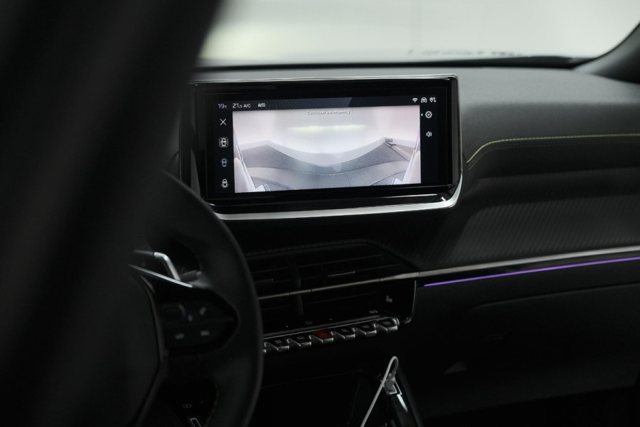 Peugeot 2008 PureTech 130 EAT8 GT | 360 Camera | Stoelmassage | Adaptieve Cruise Control | Dodehoekdetectie Peugeot 2008 PureTech 130 EAT8 GT | 360 Camera | Stoelmassage | Adaptieve Cruise Control | Dodehoekdetectie