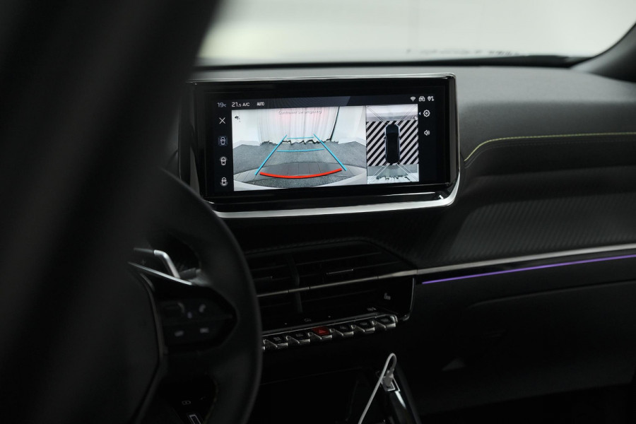 Peugeot 2008 PureTech 130 EAT8 GT | 360 Camera | Stoelmassage | Adaptieve Cruise Control | Dodehoekdetectie Peugeot 2008 PureTech 130 EAT8 GT | 360 Camera | Stoelmassage | Adaptieve Cruise Control | Dodehoekdetectie