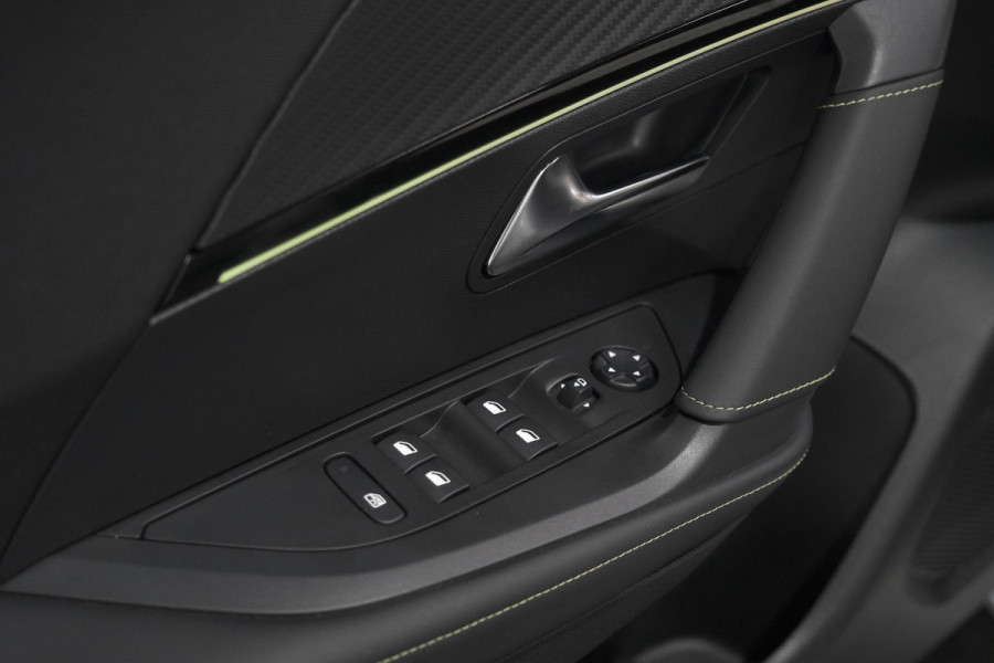 Peugeot 2008 PureTech 130 EAT8 GT | 360 Camera | Stoelmassage | Adaptieve Cruise Control | Dodehoekdetectie Peugeot 2008 PureTech 130 EAT8 GT | 360 Camera | Stoelmassage | Adaptieve Cruise Control | Dodehoekdetectie