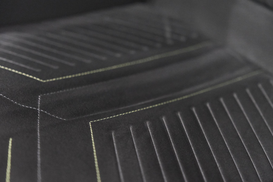 Peugeot 2008 PureTech 130 EAT8 GT | 360 Camera | Stoelmassage | Adaptieve Cruise Control | Dodehoekdetectie Peugeot 2008 PureTech 130 EAT8 GT | 360 Camera | Stoelmassage | Adaptieve Cruise Control | Dodehoekdetectie