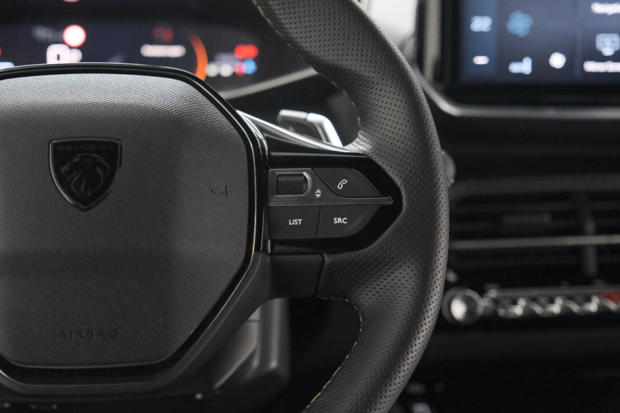 Peugeot 2008 PureTech 130 EAT8 GT | 360 Camera | Stoelmassage | Adaptieve Cruise Control | Dodehoekdetectie Peugeot 2008 PureTech 130 EAT8 GT | 360 Camera | Stoelmassage | Adaptieve Cruise Control | Dodehoekdetectie