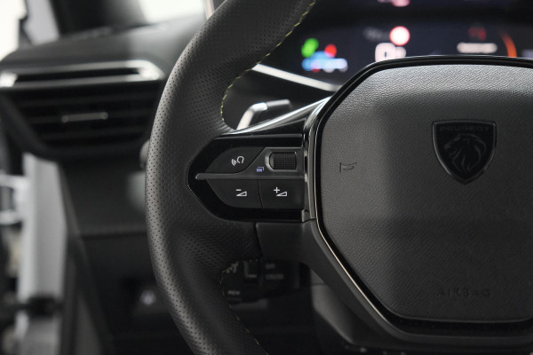 Peugeot 2008 PureTech 130 EAT8 GT | 360 Camera | Stoelmassage | Adaptieve Cruise Control | Dodehoekdetectie Peugeot 2008 PureTech 130 EAT8 GT | 360 Camera | Stoelmassage | Adaptieve Cruise Control | Dodehoekdetectie