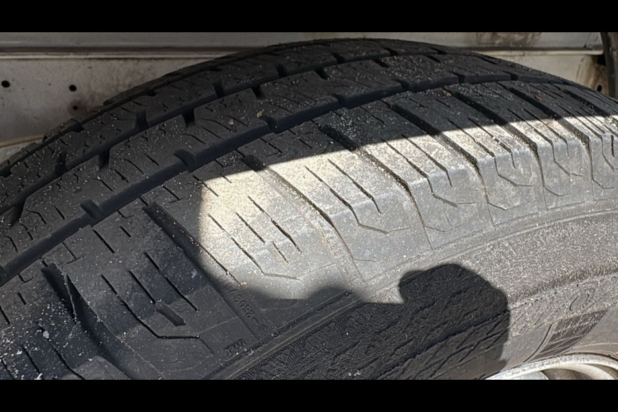 Volkswagen Crafter 2.0 TDI | 141 PK | Highline | Bakwagen | BPM Vrij |
