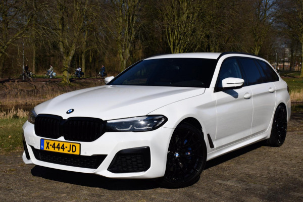 BMW 5 Serie Touring 530i High Executive*M-Pakket*Head-up*20"Inch*84Dkm*2021*