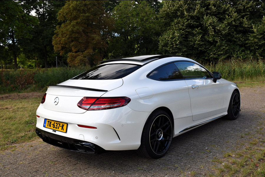 Mercedes-Benz C-Klasse Coupé 200 /// AMG Pakket | Pano | 360 | Burmester | Multibeam | Org NL |