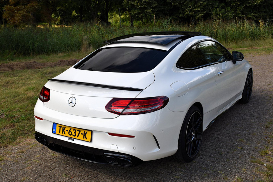 Mercedes-Benz C-Klasse Coupé 200 /// AMG Pakket | Pano | 360 | Burmester | Multibeam | Org NL |