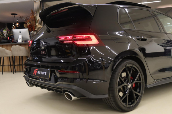 Volkswagen Golf 2.0 TSI GTI PANO/HUD/H&K/IQ/NAVI/CAM