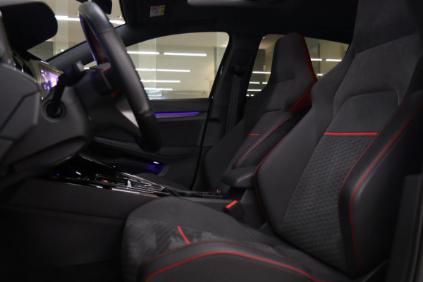 Volkswagen Golf 2.0 TSI GTI PANO/HUD/H&K/IQ/NAVI/CAM