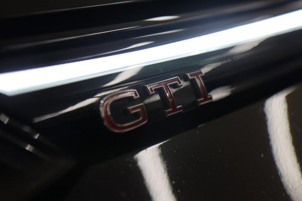 Volkswagen Golf 2.0 TSI GTI PANO/HUD/H&K/IQ/NAVI/CAM