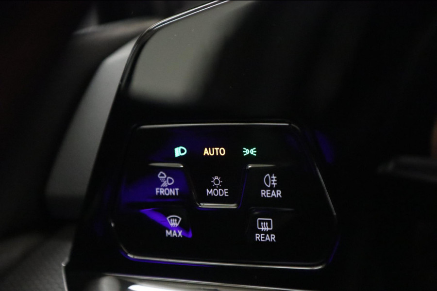 Volkswagen Golf 2.0 TSI GTI PANO/HUD/H&K/IQ/NAVI/CAM
